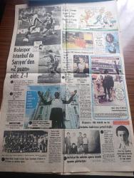 Milliyet Gazetesi - Turkish Newspaper - 21 Kasım 1982 - YÖK üzerine yazan Mehmet Barlas Başmakale - rotasyona giden doçent Hüsamettin Akçay eşyalarını ilanla satışa çıkardı Fotoğrafı - profesör Onur Kumbaracıbaşı İhsan Doğramacıyı istifaya çağırdı - profesör Nurettin Sözen 1500 metrelik rotasyon olmaz dedi - Cumhurbaşkanı Kenan Evren şimdi kardeşlik dönemi başlamıştır geçmişe sünger çekti dedi  - Cumhurbaşkanı Kenan Evren Federal Almanya Dışişleri Bakanı Hans Dietrich Genscher'i dün sabah Çankaya köşkü'nde kabul etti fotoğraf - Genscher Türk işçileri dönüşe zorlanmayacak dedi - Ferruh Bozbeyli yeni partiler eski partilerin eğilimini yansıyacak - Orgeneral Necdet Üruğ'un sıfatı cumhurbaşkanlığı genel sekreteri olarak değiştirildi - Hey  dergisinin yarışmasında yılın genç kızı Mihrah Uysal seçildi fotoğraf - Zerrin Özer Fotoğrafı - kaçırılan Deniz Aktopuk İzmir'de aranıyor - Devekuşu'na mektuplar yazan Haldun Taner - Galatasaray Samsunspor maçı - Adanademirspor Fenerbahçe maçı