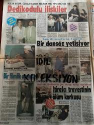 HAFTA SONU DERGİ - GAZETESİ EKSTRA EKİ DOĞUM GÜNÜ HEDİYESİ (TURKİSH -MAGAZINE - NEWSPAPER) - TAM TAKIM 8 SAYFADIR - 17 HAZİRAN 1988 - Sayı:25 - Küçük Emrah’ın sek alemi-Oya Başarır-Turgut Özal-Havva Kopan-Oya Asya-Osman Soyer-Margaret Soyer-Ahu Tuğba-Ahmet Kaya-Zeynep Ekren-Asım Ekren-Bülent Ersoy-Yüksel Uzel-Atik Berberoğlu-Matild Manukyan-Osman Kavran-Tina Hagel Quest-Güngör Turhan-Matild Manukyan-Osman Kavran-Doğan Çorbacıoğlu-Seyhun Akter-Murat aykoç erginöz-Hakan Aslan-çeçilya-Niyazi kaymaz- tuluğ Çizgen-Emel Müftüoğlu-meraklı melahat-Zeki Başeskioğlu-Aysel Gürel-Hasan Aslan-Kamil Çetin-Sertaç Korhan-Nilgün Saraylı-Hakan Aslan-Cem Duna-Hülya konuk-Ateş böceği Ercan ve Ateş böceği Yalçın-Halil bağış-Fatma Girik-Hülya Avşar-Coşkun Sabah-Meltem Doğanay-Ayşe Sezer-Sezer güvenirgil-Ertürk yöndem-Seyhan Soylu