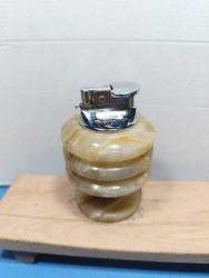 MSÇ7---MERMER KAİDELİ ESKİ GAZLI MASA ÇAKMAĞI -ÇALIŞIYOR