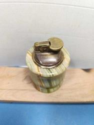 MSÇ7---MERMER KAİDELİ ESKİ GAZLI MASA ÇAKMAĞI -ÇALIŞMIYOR