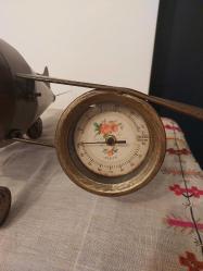 Büyük Saatli ve Termometreli Metal Uçak