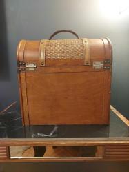 Vintage Ahşap Mahsenli Sandık