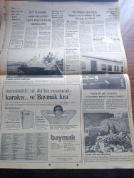 Milliyet Gazetesi - Turkish Newspaper - 14 Eylül 1980 - hayat normale döndü - Dün 12'den itibaren uçak seferleri başladı - ithalat ihracat işlemlerinde eski uygulamalar devam edecek - iş yerlerinde uygulanan grev ve lokavtlar kaldırılıyor - Devlet demiryolları'nın iç ve dış seferleri önceki akşamdan itibaren yapılmaya başladı - birçok ilde sokağa çıkma yasağı kısaltıldı ve kırsal alanlarda kaldırıldı - Samsun cezaevinde sağ ve sol tutuklu ve hükümlüler barıştı - washington'da resmi açıklama yapıldı Amerika ve Almanya ekonomik yardımı sürdürecek - yeni hükümet kurulana kadar bakanlıkları müsteşarlar yönetecek - kurbağalıdere açık kanalizasyon haline geldi fotoğraf - Yüksek Seçim kurulu Afyon Sincanlı ilçesinde bir Belediye başkanlığı seçimini durdurdu - Trakya otobüs garajında yolcular fotoğraf - Devekuşu'na mektuplar yazan Haldun Taner - Milli Güvenlik konseyinin 11 ve 12 numaralı bildirisi - Kandilli I ilk kez  Ankara'daki bir depremi saptadı - Türkiye güzellik yarışması