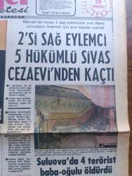 Milliyet Gazetesi - Turkish Newspaper - 29 Temmuz 1980 - Süleyman Demirel karikatürü çizen Bedri Koraman - 2'si sağ eylemci 5 hükümlü Sivas cezaevinden kaçtı - Suluova'da 4 terörist baba oğulu öldürdü - Bülent Ecevit hükümetin terörü hızlandıran bir bölümü ile ilişki kesmeye niyeti yok - Muhsin Batur - Turan Güneş - İran'da tutuklanan gazeteci Hami Sami Coşar serbest bırakıldı - AP Bitlis milletvekili Abidin İnan Gaydalı Bitlis Hizan yolu bu sezon bitmezse Adalet Partisinden istifa ederim dedi - İzmir belediye başkanı İhsan Alyanak taburcu oldu - İstanbul belediyesi sovyetlerden mal karşılığı 25 Loder 7 jeneratör aldı fotoğraf - bedelli askerlik yapacaklar 2 ay eğitim için Burdur'a gidecek - iyi oluyor yazan Refik Erduran - dayanışma yazan Mümtaz Soysal - enerji ve tabii kaynaklar bakanı Esat Kıratlıoğlu Bu yıl yakacak sıkıntısı söz konusu değil - SDP Genel Başkanı Cenan Bıçakçı MHP Adalet Partisini teslim aldı dedi - hisse senedi tahvil ve bankerler - SEKA ucuz ambalaj kağıdı sağlıyor