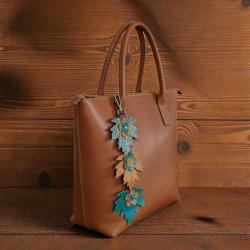 El Yapımı Deri Çanta Süsü 8