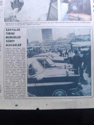 Milliyet Gazetesi - Turkish Newspaper - 24 Temmuz 1980 - TBMM'de anarşi ve terör ele alındı - Süleyman Demirel ve Bülent Ecevit bugün Çankaya'da bir araya gelecek - Milli Selamet Partisi Konya parlamentelerleri ülkücüler Konya'da terör estiriyor - Süleyman Demirel ve Bülent Ecevit demokrasi karikatür çizen Bedri Koraman - DİSK'e bağlı işçiler bazı yerlerde işi bıraktılar - öldürülen polis Bayram Yılmaz'ın eşi ve arkadaşları ağlıyor Fotoğrafı - İstanbul ve Elazığ'da 2 polis öldürüldü - Kahyalar yerine memurlar görev alacak fotoğraf - Kemal Türkler'in öldürülmesi ile ilgili kovuşturma Bakırköy savcısı tarafından yürütülüyor - İngiliz basını Türkiye'de iç savaş tehlikesinden bahsediyor - ulusal eğitim politikası ve öğretmen yazan M. İskender Özturanlı - öğretmenler Birliği yasası - eğitim politikası yok - durumu nasıl görüyorlar yazan Sami Kohen - Kapa eleman arıyor - 100 çocuğun 1980-1981 yılı eğitim giderleri Lux güzellik sabunundan - Sayın liderler -3 yıl süreli vadeli tahvile %32 faiz