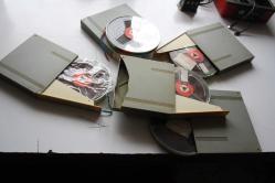 KUTUSUNDA MAKARALI TEYP BANDI TOPLAM 5 ADET HEPSİDE GÖNDERILECEKTIR (İ4 KASA