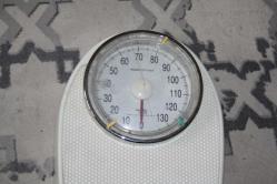 MUDO CONCEPT  Kadranlı Mekanik Profesyonel Baskül   (SON IVIR ZIVIR KOLİSİ