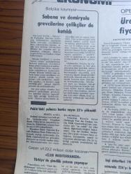Milliyet Gazetesi - Turkish Newspaper - 19 Mart 1982 - Emniyet Genel Müdürü Fahri Görgülü 8000 yeni polis alınacak - 1982 polisi güçlendirme yılı olacak - Türk Aydınının suçlanması - bir öykü tilki yakalandı - Amerikan narkotik polisi yardım fonundan Türk polisine 2 tekne hibe edildi - kaçakçılara karşı kullanılacak olan tekneler fotoğraf - İsveç sağlık ve sosyal ilişkiler Bakanı bayan Karin Soeder'in önergesi kabul edilirse tüm seks kulüpleri kapatılacak -  senaryosunu Onat kutlar'ın yazdığı Hakkari'de Bir mevsim'den uyarlanan filmin tüm oyuncuları tiyatro sanatçısı fotoğraf - Ferit Edgü - Hakkari'de Bir mevsim filminin başrolünde Genco Erkal Şerif Sezer Ali Yücel bulunmakta - OPEC'in Kader toplantısı - gelir vergisi beyannamesi nasıl doldurulur - Eczacıbaşı serum tesisleri haziranda devreye giriyor - Belçika kaynıyor Sabena ve demiryolu grevcilerine çelikçiler de katıldı - Pekin'deki yabancı banka sayısı 23'e yükseldi - döviz kurları - altın ve gümüş fiyatları - İşçi şirketleri