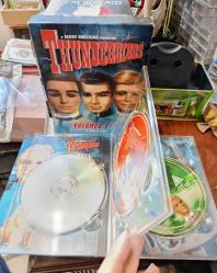 THUNDERBIRDS VOLUMES 1 - 4 4 Disc set - DVD