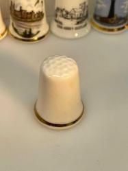 İNGİLİZ DAMGALI PORSELEN YÜKSÜK