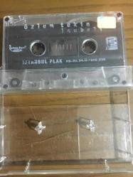 ÖZLEM TEKİN LAUBALİ kaset (kartoneti yok)