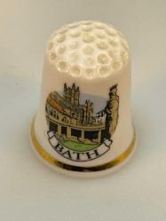 İNGİLİZ DAMGALI PORSELEN YÜKSÜK