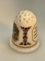 İNGİLİZ DAMGALI PORSELEN YÜKSÜK