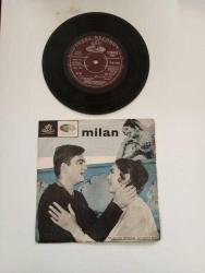 Milan Film Müzikleri , Raj Kapoor ' un sesi Mukesh ve Lata Mangeshkar, 1967 Hindistan Baskı EP 45lik Plak Ham Tum Laxmikant Pyarelal