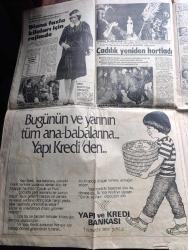 Hürriyet Gazetesi - Turkish Newspaper - 12 Eylül 1982 - Avrupa'da Ermeni avı - Ermeni katillerinin yardımcısı 3 dişi Şeytan Margret Alek ve Suzi - Londra'da ve Zürih'te eyleme hazırlanan silahlı ve bombalı 3 terörist yakalandı - öldürülen Burgaz konsolosluğumuz idare ateşesi Bora Süelkan'ın Ailesi perişan Fotoğrafı - POL DER başkanı polis Kadir Boztimur Rızgari örgütünün lideri çıktı Fotoğrafı - Türkçe kurbanlarına Yarın müjde var - 60'lık anne Fadime Kavakçı bebeğini dua ede ede emzirdi Fotoğrafı - Banker Kastelli tutuklandı - cumhurbaşkanı Anayasa mahkemesi kararlarının yeniden görüşülmesi isteyebilecek - evlilikte cinsel sorunlar - olaylar ve insanlar yazan Hasan Pulur - Prenses Diana fazla kiloları için rejimde Fotoğrafı - Almanya'da cadılar ayini Fotoğrafı - güreşçimiz Salih Bora yüzümüzü ağarttı Fotoğrafı - Beşiktaşlı Samet Aybaba Bir akın kesiyor Fotoğrafı - futbol federasyonu Başkanı Yılmaz Tokatlı - İzmir fuarı'nın çiçeği burnunda assolisti Nesrin Topkapı Nurhan Damcıoğlu ile