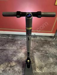 Segway Ninebot Kickscooter E25E Elektrikli Scooter