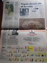 Hürriyet Gazetesi - Turkish Newspaper - 1 Kasım 1981 - Hamburg'da 30 Türk denizci bir gemiye el koydu - denizciler Hamburg limanında bulunan 6700 gros tonluk Marianne Adlı geminin bütün girişlerini barikatlarla kapattı Fotoğrafı - İstanbul Bakırköy Bağcılar'da silahlı 4 soyguncu 3 milyonluk altın çaldı - Kenan Evren Sadi Irmak ve Bülend Ulusu İktisat Kongresi için İzmir'e gidiyor - göz kapağına felç gelen Yüksel Uzel beyin ameliyatı geçirdi Fotoğrafı - Yunan başbakanı Papandreu'nun dostluk mesajı ihtiyatla karşılandı - Fransız sinemasının ünlü yapıtlarından itiraf 10.30'da televizyonda - kan ve para adlı dizi 21.30'da - Greta Garbo 76 yaşına bastı - Kars'ta ikisi çatışma sonucu 8 Dev Yol militanı yakalandı - boksun 80'lik dedeleri ringde kıyasıya dövüştü - Fransa Ligi'nde Engin  Verel 9. Golünü de attı - korkunç bir şey bu atları dopinglemede şampiyonuz - Galatasaraylı Fatih Terim'e 1,5 milyonluk araba hediye edildi fotoğraf - Yeni Zelandalı maratoncu kadın Allison Roe Fotoğrafı