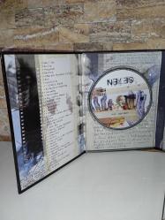 Seven Dvd Se7en Special Edition. Orijinal. 2 disk. Türkçe dublaj ve altyazı seçenekli.  Diskler 10 üzerinden 9 - 9.5 Sorunsuz çalışıyor. Koleksiyonluk