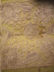 “Geç Osmanlı – Erken Cumhuriyet dönemi, tül üzerine el yapımı cam boncuk nakışı.