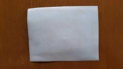 TÜRKİYE CUMHURİYETİ ESKİ BAŞBAKANI ve DENİZ KUVVETLERİ KOMUTANI ORAMİRAL SAİM BÜLENT ULUSU'NUN ORİJİNAL HABER METİNLİ AJANS-BASIN FOTOĞRAFI - 17 x 14 cm EBADINDA - BÜLENT ULUSU, DÜNYANIN 3. BÜYÜK TESİSİ OLAN 604 TEZGAHLI ÇUKOBİRLİK DOKUMA FABRİKASINDA TESİSİ HİZMETE AÇARKEN ÇEKİLMİŞ BİR KARE. 1983