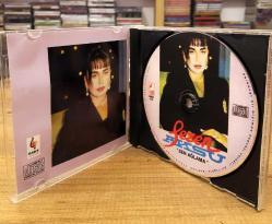 SEZEN AKSU SEN AĞLAMA CD DÖNEM BASKI KIRMIZI BANDROL