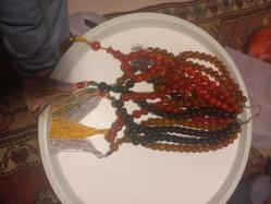 61 adet  Sıkma,Ukrayna,ateş ve benzeri kehribar tespih lotu.Ustaişçilikli 1990 sonrası