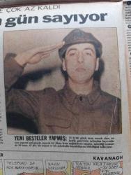 Hürriyet Gazetesi - Turkish Newspaper - 12 Eylül 1980 - İstanbul ve Ankara'da bombalı pankart eylemi - altına alınanların yarısından fazlası 15 20 yaşında - polis Beyoğlu İstiklal caddesi'nde çocuk avına çıktı Fotoğrafı - anarşiye çocuklar alet ediliyor - Kaddafi altı ülkeye daha çağrı yaptı - kadifekale'de Türk bayrağını indirip yerine orak çekiçli bayrak astılar - Sophia Loren 1 ay hapis yatacak Fotoğrafı - kadın sendikacı Tolu Han'ın maaşını indirdiler Fotoğrafı - Maliye Bakanı İsmet Sezgin gensoruyu oylatmam dedi - Süleyman Demirel Bülent Ecevit tribündeki halkı sahaya çağıracağına kendisi tribüne çıksın dedi - Bülent Ecevit yarın Trabzon'da konuşacak - Necmettin Erbakan gevşek parlamenterler meclise gelmez diye gidişimi söylemedim - İlhan İrem askerde tezkere için gün sayıyor Fotoğrafı - Vanya Dayı 22.40 da sinemada - futbolcu Selçuk Yula formunun zirvesinde Fotoğrafı - milli takımda yeni isimler var - Metin Türel Beşiktaşlı futbolcuları fena haşladı - Fenerbahçe antrenörü Rausch