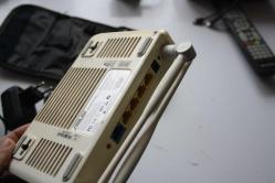 3 TANE ADAPTÖR 1 MODEM TARZI BISEY IVIR ZIVIR TOPLU LOT    (ANTİK KOLİ 21