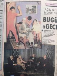 Milliyet Gazetesi - Turkish Newspaper - 13 Temmuz 1980 - Ordu Valisi Reşat Akkaya Fatsa halkı suçluları ihbar etsin dedi - güvenlik görevlileri arasında maskeliler Ülkü Ocaklılar değil - Fatsa'da ilan edilen sokağa çıkma yasağı sürerken halkın ara sokaklara çıkıp tek iş yeri olan fırınlardan ekmek aldığı görüldü Fotoğrafı - Altınkaya Barajı'nın temeli atıldı - Süleyman Demirel karikatür çizen Bedri Koraman - Süleyman Demirel şartlar ne olursa olsun büyük Türkiye mücadelemizden vazgeçmeyiz - Necmettin Erbakan bu hükümet ya 15 Ağustosta düşürülür ya da erken seçime gidilir - moda plajında yapılan Harem güzeli yarışması Fotoğrafı - Ramazan Bugün başladı - Yargıtay başkanı Cevdet Menteş Yarın emekli oluyor - SEKA genel müdürü Yelman Gazimihal görevden alındı yerine İsmet Kunt atandı - Devekuşu'na mektuplar yazan Haldun Taner - ramazan-ı Şerif yazan Burhan Felek - politika kazanı yazan Örsan Öymen - İslam'da orucun gerçek anlamı yazan doçent Doktor Bahriye Üçok - Müjde Ar ve Hülya Koçyiğit