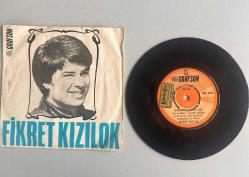 FİKRET KIZILOK - KÖROĞLU DAĞLARI, TUTAMADIM ELLERİNİ 45 LİK PLAK 8,5+ KONDİSYON