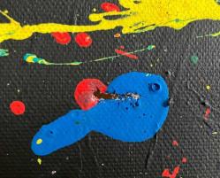 1990 TARİHLİ İMZALI TUVAL ÜZERİNE SOYUT YAĞLIBOYA TABLO.  30 X 30 CM . 1 CM'LİK YIKTIĞI VAR. FOTOĞRAFTA GÖREBİLİRSİNİZ, AMA ASARKEN SIRITMIYOR. ONUN DIŞINDA ÇOK TEMİZ TABLO