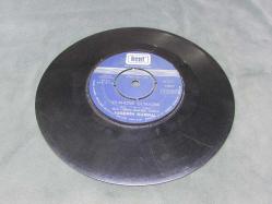 YASEMİN KUMRAL-Bim Bam Bom/Olmaz mı Olmaz mı....45 LİK