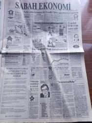 Sabah Gazetesi - Turkish Newspaper - 22 Nisan 199 - Turgut Özal'a dualarla saygıyla - Cumhurbaşkanı Turgut Özal Ankara'dan İstanbul'a Dün askerlerin omuzlarında ve tekbir sesleri arasında uğurlandı - Semra Özal'ın dayanağı artık oğulları Ahmet ve Efe ve kızı Zeynep Fotoğrafı - kulisler toz duman yazan Hasan Cemal - İsmet Sezgin havaya girdi başbakanlığa Allah derim - Cumhurbaşkanı Turgut Özal'ı İstanbul'a getiren uçakta sadece SABAH vardı fotoğraflar - Semra hanım hakkınızı helal edin dedi Çankaya'ya elveda Fotoğrafı - Kahraman Srebrenica Fotoğrafı - veda mektubu yazan Cengiz Çandar - Turgut Özal taziye ilanları - Mesut Yılmaz Anayol'a sıcak bakmadı - SHP'nin görüşü koalisyon Demirel'siz yürümez - Jetpa Yönetim kurulu Başkanı Fadıl Akgündüz Turgut Özal taziye ilanı - 900'lü hatlar ilanı - Alo Ben Hülya Avşar sizi tanımak istiyorum 900 hattı Fotoğrafı - ABD eski Dışişleri Bakanı James Baker Turgut Özal en iyi dostumuzdu - Turgut Özal'ın cenazesinde Elçibey ile Petrosyan yan yana Foto