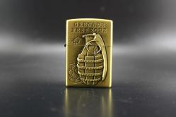 GOLD METAL BENZİNLİ KABARTMALI ÇAKMAK SIFIR SIFIR  BÖYLESİ COK ZOR GELİR BAKMAYAN PİŞMAN OLUR KOLLEKSİYON SERİ (YENİ RAF--11