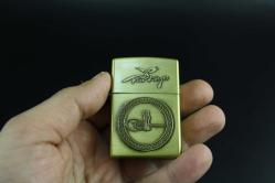 GOLD METAL BENZİNLİ KABARTMALI ÇAKMAK SIFIR SIFIR  BÖYLESİ COK ZOR GELİR BAKMAYAN PİŞMAN OLUR KOLLEKSİYON SERİ (YENİ RAF--30