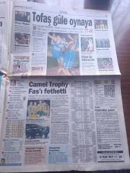 Sabah Gazetesi - Turkish Newspaper - 5 Şubat 1997 - Tanklar Sincan'da - şeriat yanlılarının gövde gösterisi ile gündeme gelen Sincan'da dün sabah 20 tank ve 15 kariyer geçit yaptı Fotoğrafı - jandarma Genel komutanı Orgeneral Teoman Koman Sincan'da olsaydım kendimi tutamazdım dedi - tanklar kaleşnikof amblemli Sabır kafeterya'nın önünde fotoğraf - siyaset meydanında yargı sistemini eleştiren DGM savcısı Mete Göktürk'ün başı dertte - Sincanın Refahlı Belediye Başkanı Bekir Yıldız'a gözaltı emri - Necmettin Erbakan Taksim'e cami yapılacak diye kuduruyorlar - Bülent Ecevit refah kanlı yolu seçti - Tansu Çiller ortamı gerginleştirmeyin dedi - öldürülen MHP Kartal İlçe Başkanı Nihat Uygun'un cenazesinde gövde gösterisi Fotoğrafı - Mehmet Ağar'da cenaze törenine katıldı - ÖDP eylemine polis engeli - Adnan Kahveci bugün Bakırköy'de yaşayacak - Fatih Ürek Samara gece kulübünde - Susurluk komisyonuna bilgi veren Hanefi Avcı üyeleri hayrete düşürdü Fotoğrafı - Abdullah Çatlı uyuşturucu sabıkası