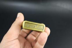 GOLD  METAL BENZİNLİ KABARTMALI ÇAKMAK SIFIR SIFIR  BÖYLESİ COK ZOR GELİR BAKMAYAN PİŞMAN OLUR KOLLEKSİYON SERİ (YENİ RAF--40