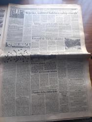 Milliyet Gazetesi - Turkish Newspaper - 3 Mart 1991 - siyasetteki iyi işaretler yazan Altan Öymen Başmakale - Semra Özal günü - ANAP'ta düğümü il başkanlığı seçimi çözecek - Bedrettin Dalan hakimiyet Özal ailesinin elinde dedi - Turgut Özal ABD'nin göz bebeği - Güney Irak'ta Saddam'a İsyan havası - Lice'de PKK ateş açtı 1 bekçi şehit - eczacılar ile Doktorlar karşı karşıya - Özgür Basra Cumhuriyeti - Milliyet fikir fırtınası - Sakıp Sabancı - Efe Özal borsa şirketi satın aldı - Kırcaali'de Türkçe sıkıntısı - Kürtçe yasasına komisyonda engel - Cumhurbaşkanı Turgut Özal Kürtler kültürel haklara sahip olacak dedi - zor ölüm 2 başrolde Bruce Willis Şişli site sinemasında - Bülent Ersoy Nil Ünal ve İbrahim Tatlıses Taksim büyük maksim'de - TDKP operasyonu tamam - kolombiya'da gerillalar silah bıraktı - Profilo - Turhan Selçuk karikatür - Halkın Emek Partisinde kriz - Körfez savaşı yazan E. Amiral Yılmaz Usluer Yazı Dizisi - Yıldırım Akbulut kongre'ye katılmıyor - Barış Manço 7'den dalya