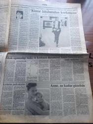 Güneş Gazetesi - Turkish Newspaper - 27 Ekim 1990 - üniversiteliler türban şaşkını - benzine zam 40 doları bekliyor - İstanbul Su ve kanalizasyon idaresi Genel Müdürü Ergun Göknel Terkos gölü'nde Fotoğrafı - Necmettin Erbakan Gorbaçov'a brifing verecek - işkencenin adı AIDS oldu - YÖK Başkanı İhsan Doğramacı'ya tazminat davası - Kadirli'de dağ başında Hitit müzesi Fotoğrafı - Laik Türkiye yürüyüşüne islamcılar da katılıyor - PKK bakkal öldürdü - azınlık olmak Balkanlar ve Kıbrıs yazan Cengiz Çandar - Benazir Butto için şimdi de yerel seçim sınavı - Oruç Auroba Tümceler adlı ilk kitabında dilin olanaklarını araştırıyor Fotoğrafı - satrançta Kasparov beraberlik istedi - Ankara Devlet tiyatrosundan yeni oyun pervaneler - Füsun Önal kimse kitabımdan korkmasın Fotoğrafı - Adnan Kahveci ile ANAP'lı komisyon üyeleri KDV kavgasına tutuştu - Fruko Tamek'te grev - Galleria'da tiyatro günleri - Fenerbahçe basketbolda Beslen'i ezdi geçti - Trabzonspor'da hedef 666. gol - milli takım 68 yaşında