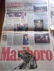 Güneş Gazetesi - Turkish Newspaper - 22 Nisan 1989 - Turgut Özal cumhurbaşkanlığı'na adaylığı konusuna açıklık getirdi ben paratonerim - Süleyman Demirel işçi direnişini destekledi - İstanbul büyükşehir Belediye Başkanı Nurettin Sözen UYUM'da usulsüzlük var 18 villa yıkılacak Fotoğrafı - sahne yasağının kalkmasından sonra gazinolarda boy gösteren Bülent Ersoy vergi şampiyonu oldu fotoğraf - Selahattin Beyazıt vergi milyarderi - Türk Nazi çatışması - Sakıp Sabancı ameliyat olacak - ilk Türk uydusu 92'de atılacak - Göremenin Refah Partili Belediye Başkanı Cavit Kardeş turistlere savaş açacak Fotoğrafı - kültür bakanı Namık Zeybek - Beşiktaş'ın efsane adamı Hakkı Kaptan yazan Güven Taner - Devlet bakanı Saffet Sert Etibank tayinlerine el attı - Sağın alternatifi sağ mı yazar İsmail Cem - Küçük Ceylan Küçük Emrah'a vergilerde fark attı Fotoğrafı - Fuzuli ve Leyla Ve Mecnun'u - TBKP yöneticileri Haydar Kutlu ve Nihat Sargın davasında olay - Mehmet Keçeciler ile Necmettin Erbakan kucaklaştı