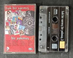 BAK BİR VARMIŞ BİR YOKMUŞ 2 * FÜSUN ÖNAL * RANA ALAGÖZ * GÖNÜL TURGUT * AYTEN ALPMAN * DARIO MORENO VE DİĞER * KASET