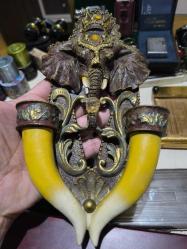 Vintage şamdan fil figürü