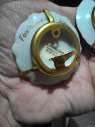 Limosh porselen biblo