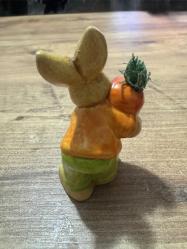 Seramikten Yapılmış, Havuçlu Kahverengi Dekoratif Tavşan - Cromus 11 cm