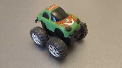 2005 YILI BIGFOOD  BÜYÜK AYAK YARIŞ ARABASI PLASTİK KULLANILMIŞ.