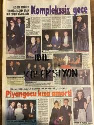 HAFTA SONU DERGİ - GAZETESİ EKSTRA EKİ DOĞUM GÜNÜ HEDİYESİ (TURKİSH -MAGAZINE - NEWSPAPER) - TAM TAKIM 8 SAYFADIR - 30 ARALIK 1988 - Sayı:53 - Serpil Benay-Nigar uluerer-Neşe Aksoy-Santa Claus-Müjde Çorapları-Dansöz Leyla Adalı-Aynur Aydan-Türkan Şoray-Sezen Aksu-Cüneyt Arkın-Fikret Hakan-Onno Tunç-Ali Poyrazoğlu-Tınaz Titiz-Süreyya Duru-Dilek Duru-Kadri Yurdatap-Şahin Kaygun-Nahit Ataman-Türker İnanoğlu-Şebnem Dinçgör-Tolga Savacı-Mustafa Bakırcıoğlu-Sibel Savacı-Sibel Egemen-Muazzez Abacı-Ayşegül Aldinç-Yaşar Alptekin-Fikret Hakan-Erol Taş-Öztürk Serengil-Kahraman Afyonoğlu-Çetin Önen-Tayfun Dinçer-Abdullah Şahin-İbrahim Tatlıses-Bülent Ersoy-Zeki Müren-Ayşegül Durukan-Nalan Altınörs-Meral Mansuroğlu-Sami Aksu-Nilüfer-Belkıs Akkale-Küçük Emrah-Prenses Banu Kaset reklamı-Selma Özkan-Kadir İnanır-Meral Orhonsay-Ali Bars-Ajda Pekkan-Ferdi Tayfur-Şahin Gök-Hülya Avşar-Nurtaç Düzgit-Devran Doğuş-Rüya Çağla-Asya Sabancı-Zeki Çetin-Fatih Terim-Tınaz Tırpan-Süha Öz-Dilek Kardeşler-Tanzer Kar