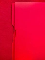 Umix A3 Sunum Dosyası - 40 Yaprak (80 Sayfa) - Kırmızı - 2. El - Fotoğrafta Gösterilen Bölümlerde Kırılmalar Var