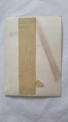 EROL SABANCI'NIN ORİJİNAL FOTOĞRAFI - 17,5 x 13 cm EBADINDA - AKBANK YÖNETİM KURULU İKİNCİ BAŞKANI EROL SABANCI, BİR BİNA MAKETİNİN ÖNÜNDE KADRAJA POZ VERİRKEN ÇEKİLMİŞ BİR KARE