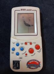 VİNTAGE EL ATATİSİ. EKRANA GÖRÜNTÜ GELİYOR ANCAK ÇALIŞMIYOR. EKRANDA LEKE VAR